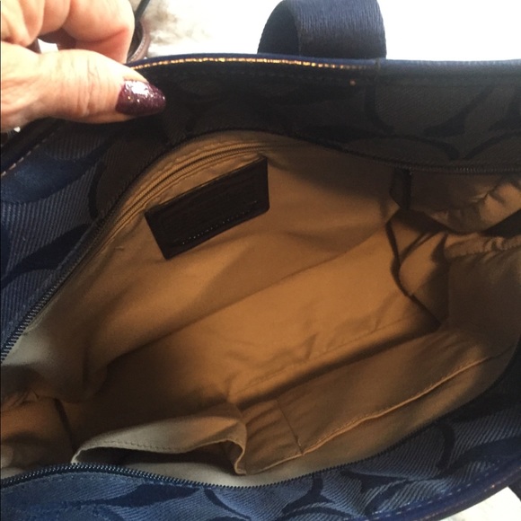 Blue coach handbag and wallet - Picture 5 of 13